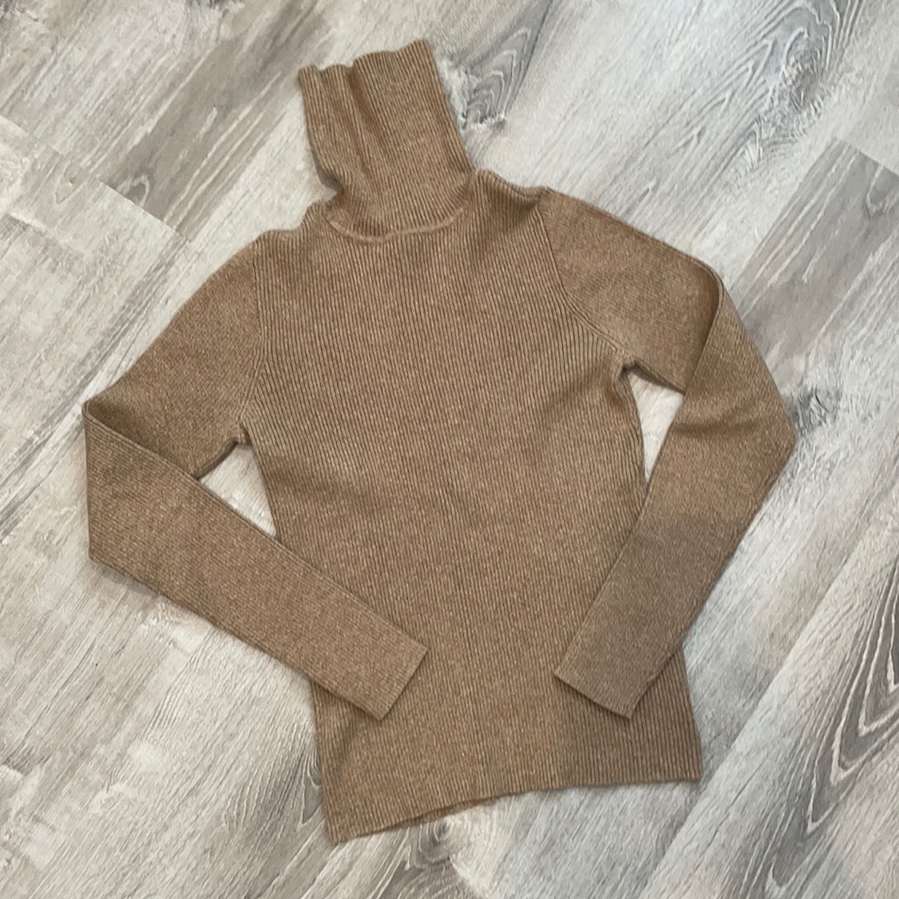 Gap fitted ribbed turtleneck sweater L